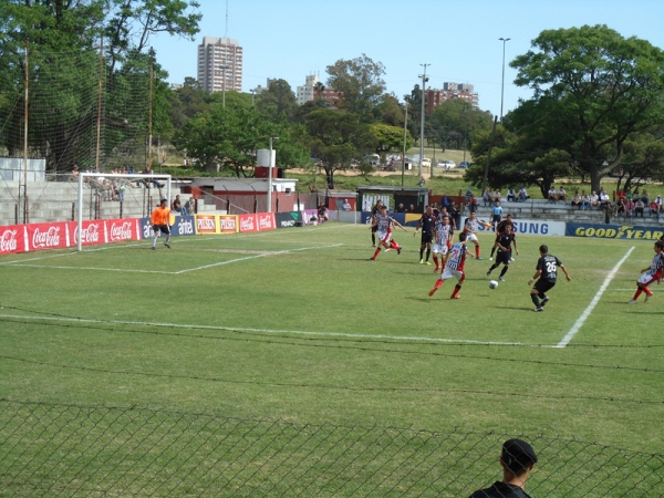 Miramar Misiones 1 Huracán F.C. 2