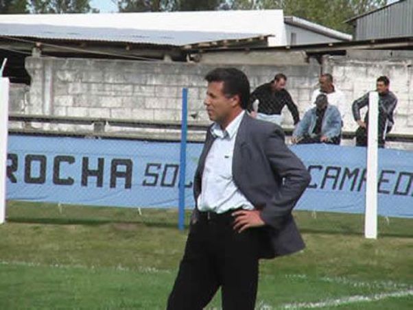 Renunció Fernando Alvez