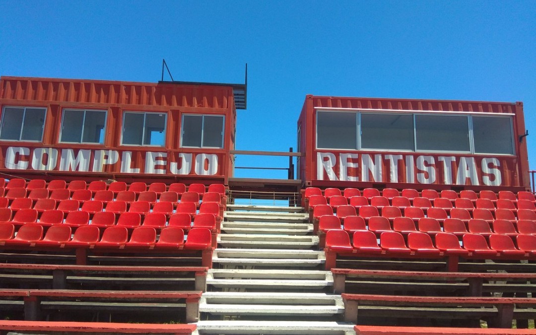 Primer partido internacional en el Complejo Rentistas