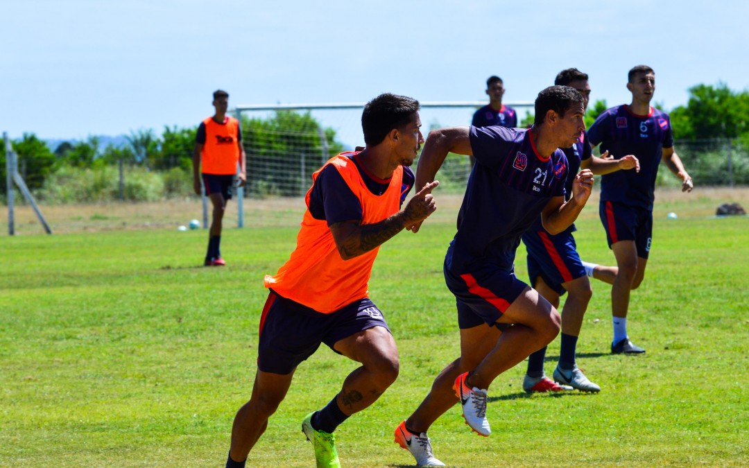 Atenas recibirá a Rocha F.C. éste próximo sábado