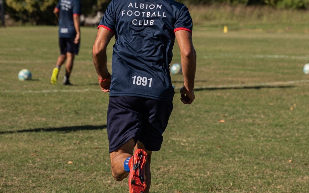 Amistoso: Igualdad entre Albion F.C. y Plaza de Colonia